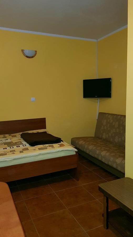Pokoje Goscinne Pryzmat Wladyslawowo Ngoại thất bức ảnh